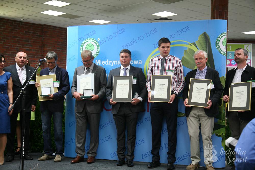 "Green is Life 2015" – "Złoty Wawrzyn" prize for the most attractive plant stand and brown medal awarded to Corylus avellana Purple Umbrella